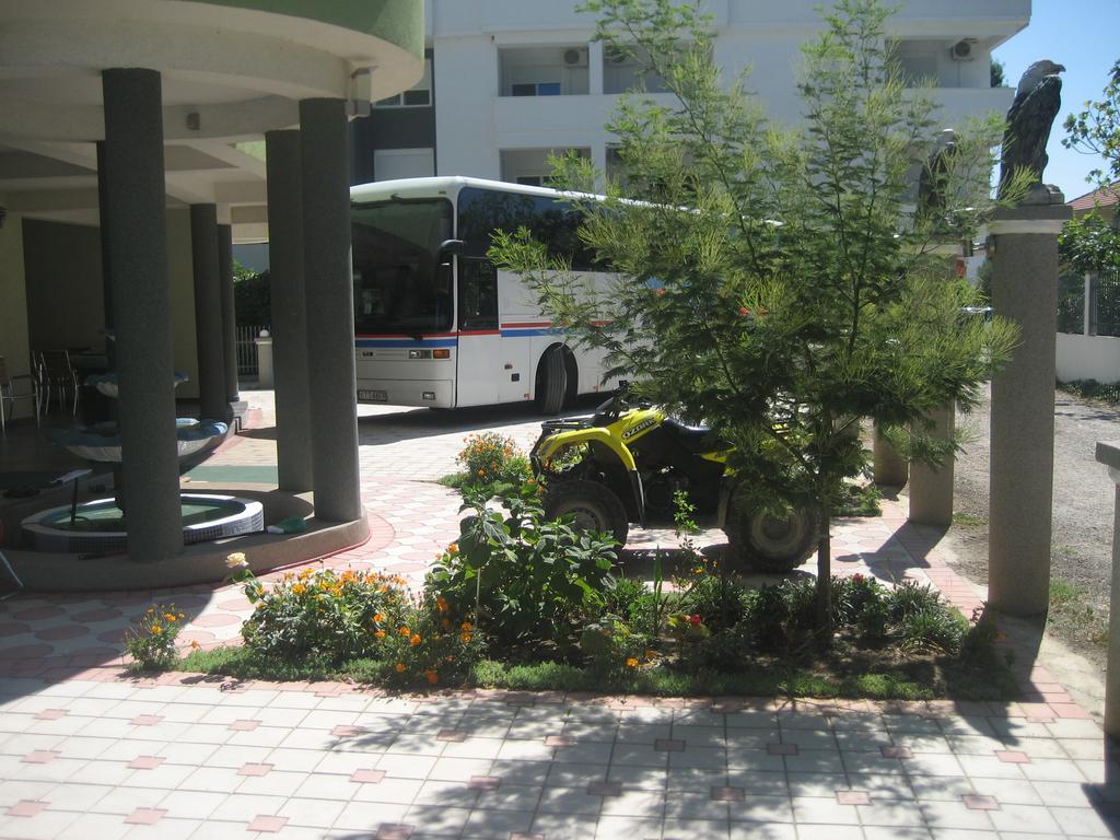 Guest House Vila Mimoza Ulcinj Habitación foto